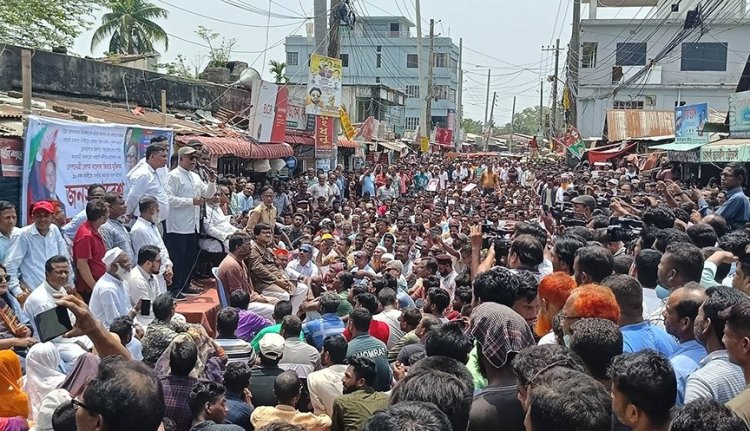 তিন ছক্কার কারণে আওয়ামী লীগ এখন ফুক্কা -আলাল