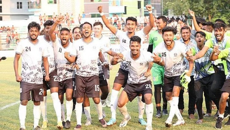 চিরপ্রতিদ্বন্দ্বী আবাহনীকে হারিয়ে ১৪ বছর পর চ্যাম্পিয়ন মোহামেডান