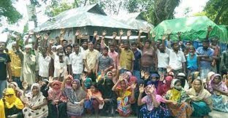 টিসিবির কার্ড নবায়নে টাকা নেওয়ার অভিযোগ ২ মেম্বারের বিরুদ্ধে