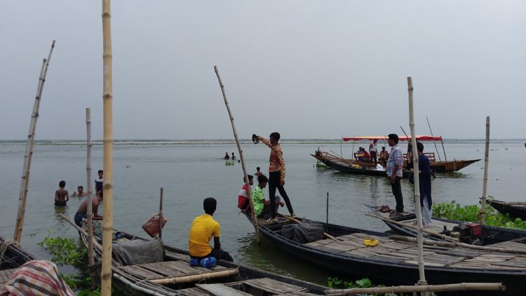 রাজশাহীতে পদ্মায় ডুবে দুই কলেজছাত্র নিখোঁজ