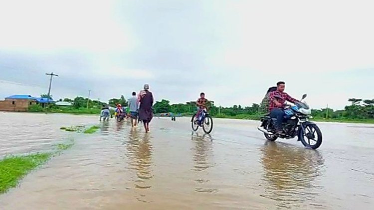 সুনামগঞ্জে ভারী বর্ষণ ও পাহাড়ি ঢলে বাড়ছে নদ-নদীর পানি