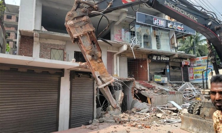 ইসিবি চত্বর-ক্যান্টনমেন্ট এলাকায় রাজউকের উচ্ছেদ অভিযান