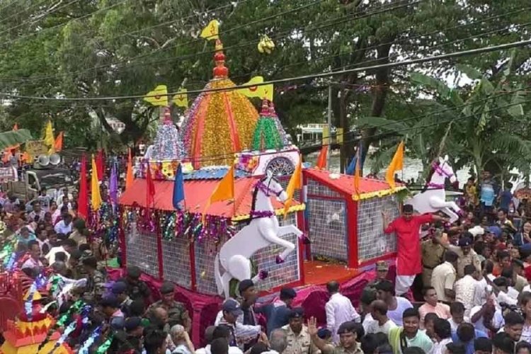 ত্রিপুরায় রথে আগুন লেগে মৃত্যু ৬ পুণ্যার্থীর