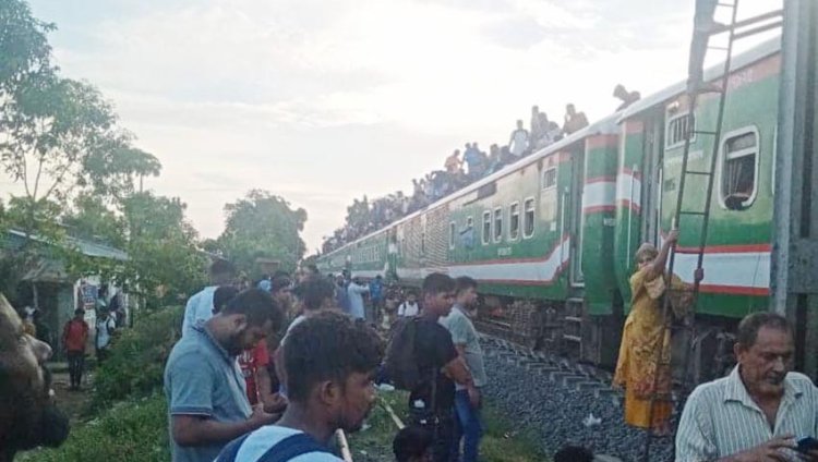 ২ ঘণ্টা ধরে ঢাকার সঙ্গে সারাদেশের রেল যোগাযোগ বন্ধ