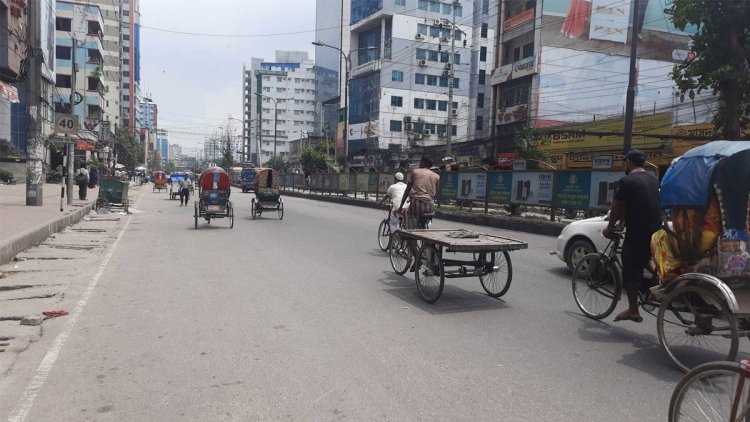 উত্তরা-গুলিস্তান ও যাত্রাবাড়ী রুট গণপরিবহন শূন্য