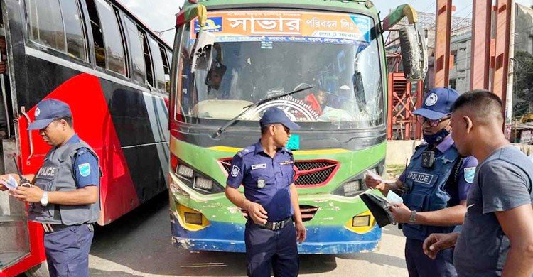 আমিনবাজারে পুলিশের চেকপোস্ট, দীর্ঘ যানজট-ভোগান্তি