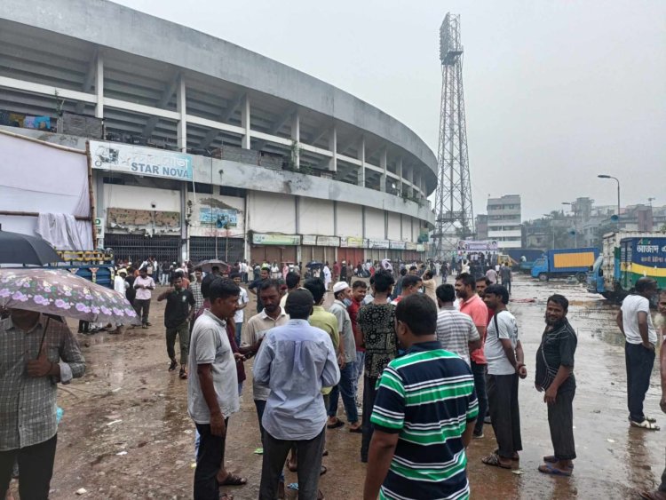 বৃষ্টি উপেক্ষা করে বিএনপির গণমিছিলে অংশ নিতে জড়ো হচ্ছে নেতাকর্মী