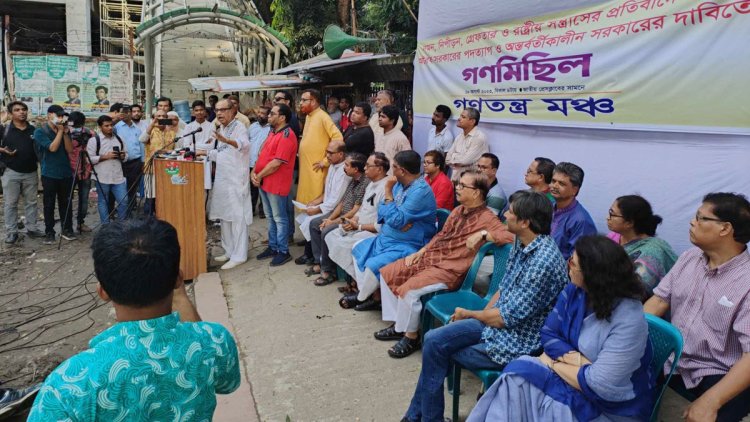 সরকার কূটনৈতিক শিষ্টাচার ভুলে গেছে : আ স ম রব