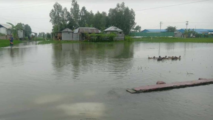 গজলডোবার গেট খুলেছে ভারত, উত্তরে পানিবন্দি অর্ধলাখ মানুষ