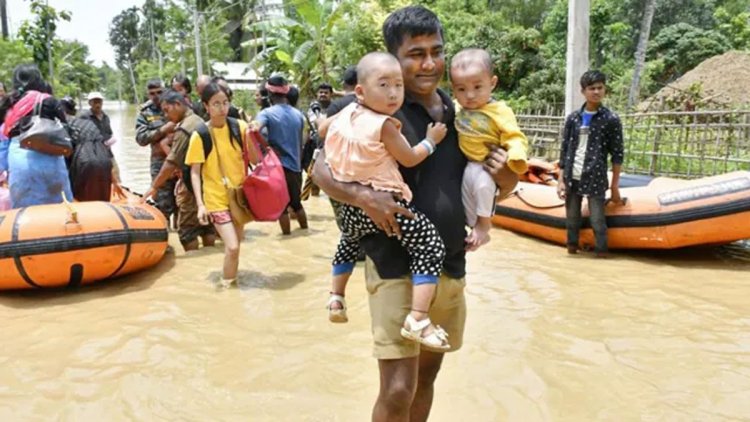 আসামে বন্যায় ক্ষতিগ্রস্ত ২ লাখ মানুষ