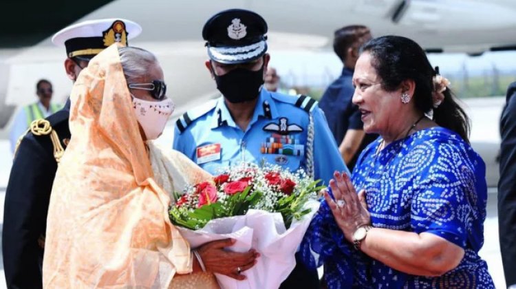  নয়াদিল্লি পৌঁছেছেন শেখ হাসিনা