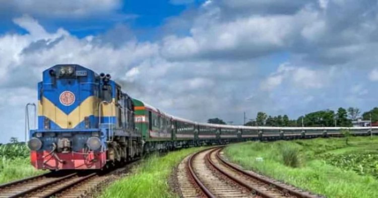  কমলাপুরে ট্রেনে কাটা পড়ে যুবকের মৃত্যু