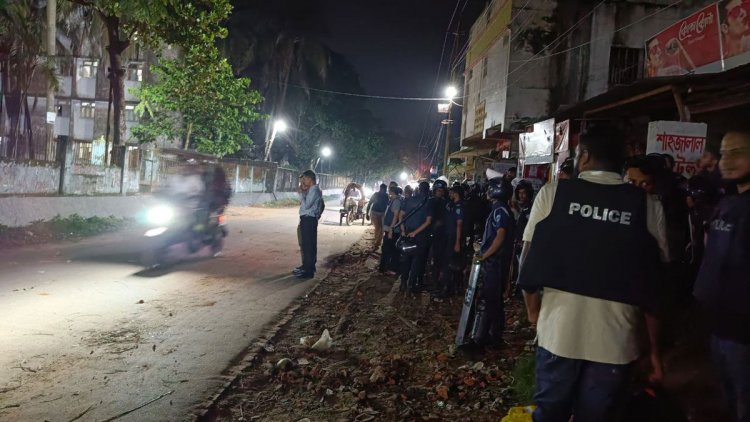 চবিতে ছাত্রলীগের সংঘর্ষ : ঘণ্টাব্যাপী হল তল্লাশি, আটক ৫