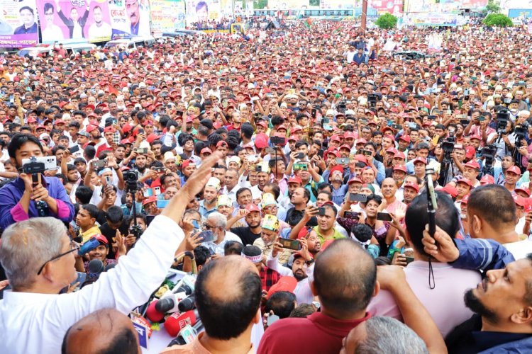 কুমিল্লার রাজপথ দখল হয়ে গেছে : মির্জা ফখরুল