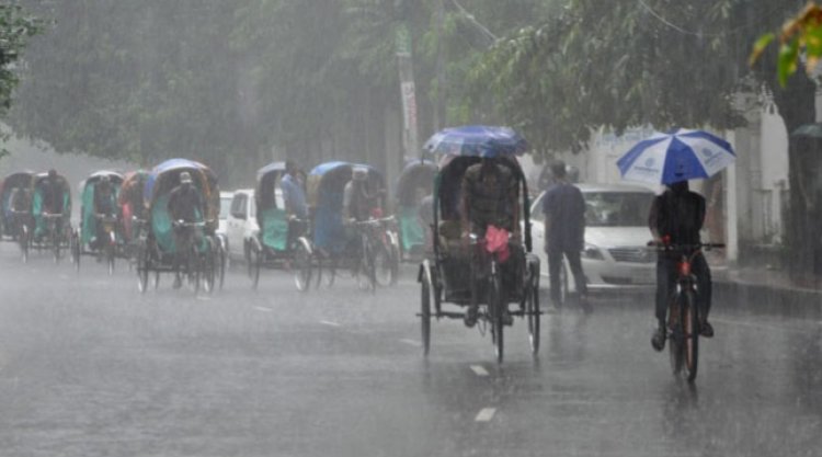 টানা বৃষ্টি-জলাবদ্ধতায় বিপাকে রাজধানীর নিম্ন আয়ের মানুষ