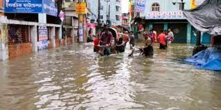 বৃষ্টিতে ডুবে গেছে ময়মনসিংহ নগরী