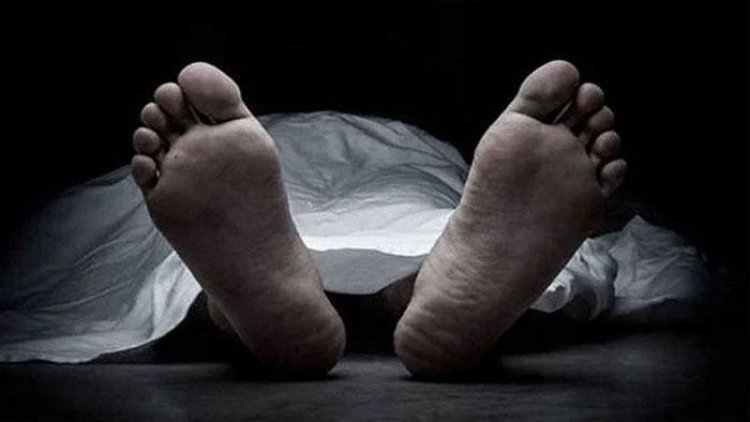 হাইকোর্টের গেটের সামনে পড়ে ছিল বৃদ্ধের মরদেহ