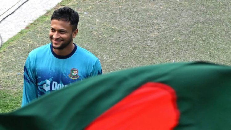 দেশে আসা নিয়ে সাকিবের সমালোচনায় শেন বন্ড