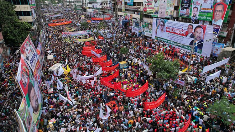 জনসমুদ্রে বিএনপির মহাসমাবেশ চলছে