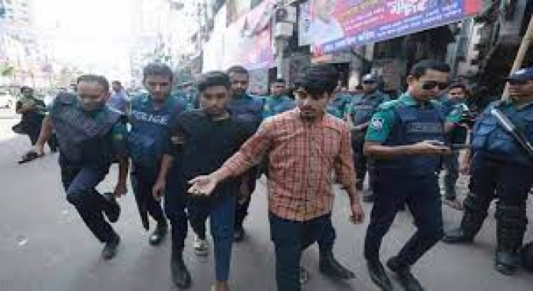 নয়াপল্টন থেকে দুই শিক্ষার্থী আটক