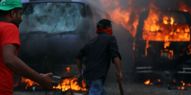 হরতালে বিভিন্ন স্থানে সংঘর্ষ গুলি, নিহত ২