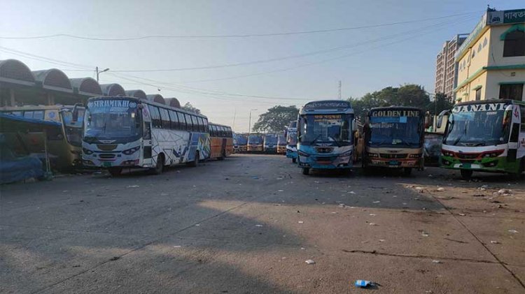 অবরোধের দ্বিতীয় দিনে ফাঁকা গাবতলী, ছাড়ছে না দূরপাল্লার বাস