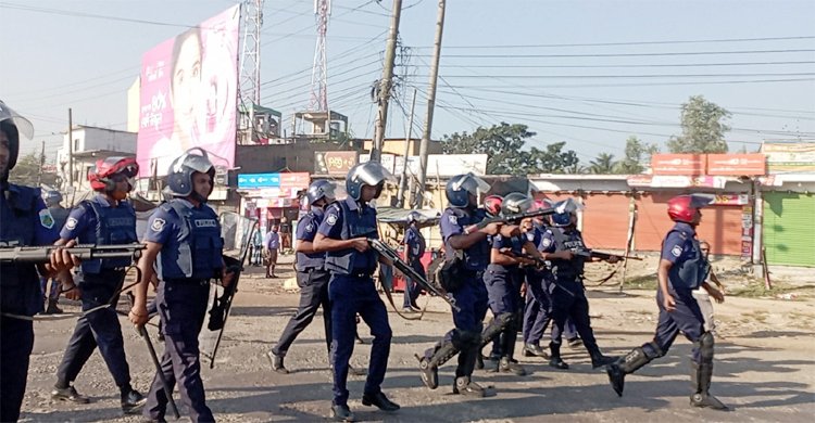 বগুড়ায় বিএনপির মিছিলে টিয়ারশেল নিক্ষেপ, ছত্রভঙ্গ নেতাকর্মীরা