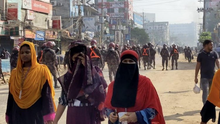 আশুলিয়ায় দুই কারখানায় শ্রমিকদের হামলা, গাড়ি ভাঙচুর