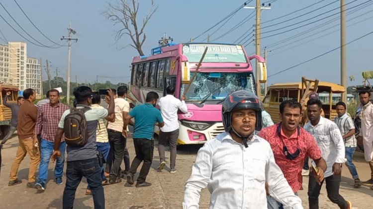 সিলেট-সুনামগঞ্জ মহাসড়কে যানবাহন ভাঙচুর 