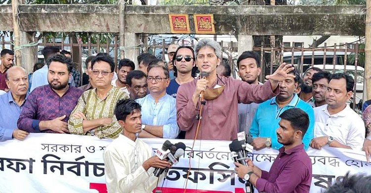 ওবায়দুল কাদের খেলতে চান, কিন্ত মাঠে প্রতিপক্ষ রাখতে চান না: জোনায়েদ সাকি