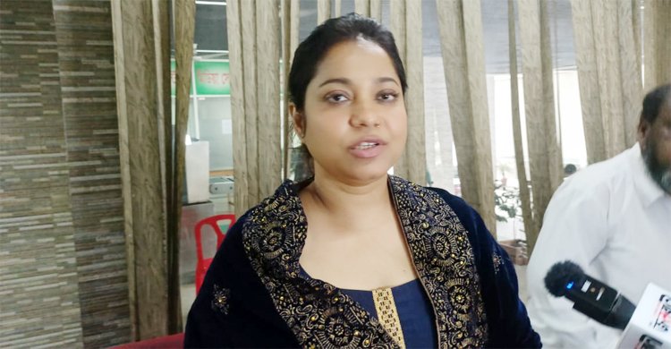 ইসিতে ডলি সায়ন্তনী, মনোয়নপত্র ফিরে পাওয়ার প্রত্যাশা