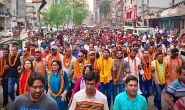 কারামুক্ত ছাত্রদল নেতাদের নিয়ে শোডাউন ও বিক্ষোভ