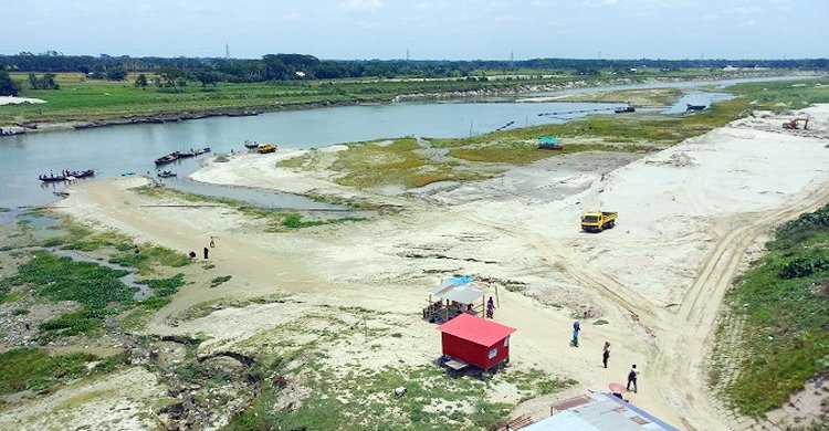  ব্রহ্মপুত্র নদের নাব্য ফেরাতে ১৫৬ কোটি টাকার ড্রেজার কিনবে সরকার