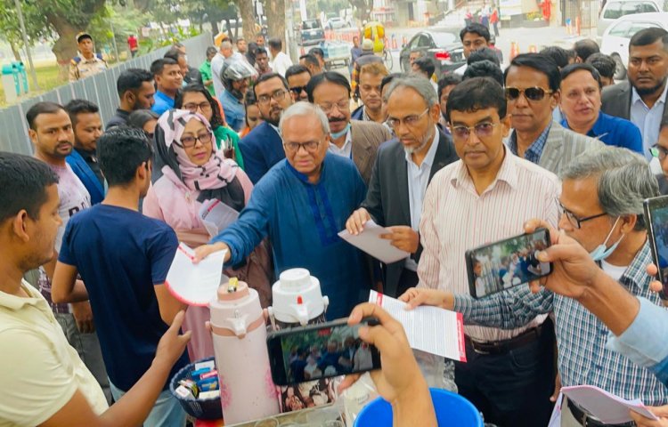 লুটের টাকা ভাগাভাগি করতে নিজেরা নিজেদেরকে হত্যা করছে: রিজভী