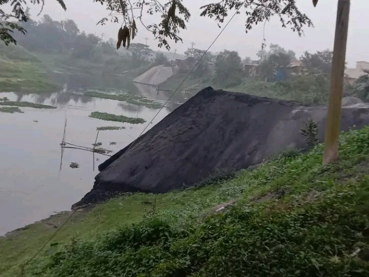 ধামরাইয়ে বংশী নদী ভরাট করে দখল : প্রশাসন নির্বিকার