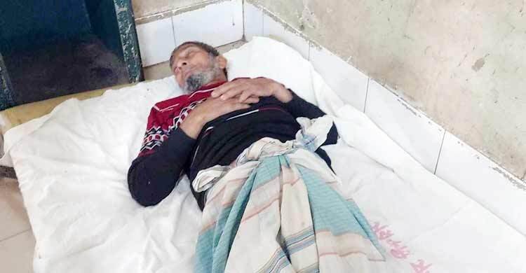সেহরিতে চেতনানাশক খাবার খাইয়ে লুট, হাসপাতালে ৩