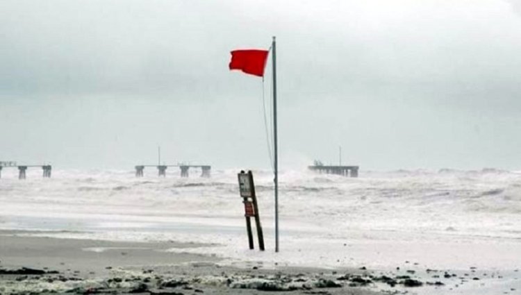 দেশের চার সমুদ্রবন্দরে ৩ নম্বর সতর্ক সংকেত