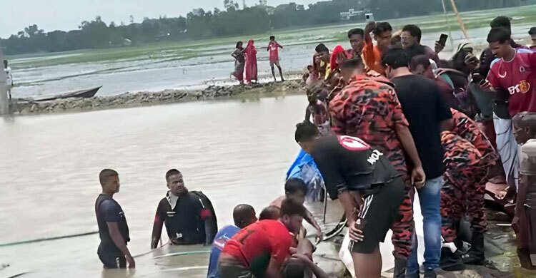 ব্রাহ্মণবাড়িয়ায় পুকুর খননের সময় মাটি ধসে দুই শ্রমিক নিহত