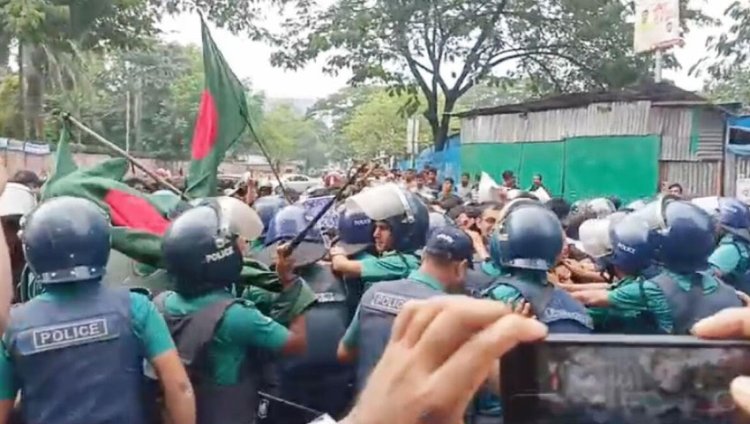 শেকৃবি শিক্ষার্থীদের ওপর পুলিশের লাঠিচার্জ, আহত ১০