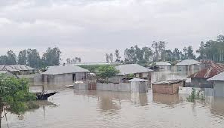 বন্যা পরিস্থিতির অবনতি সিরাজগঞ্জে, পানিবন্দি লাখো মানুষ