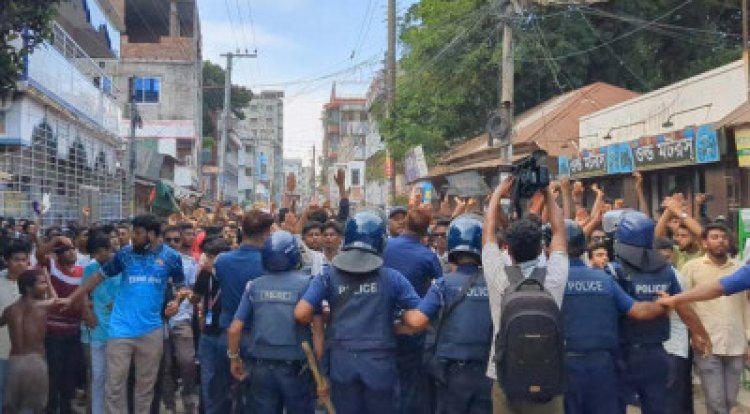 সিরাজগঞ্জে শিক্ষার্থী-পুলিশ সংঘর্ষ, আহত ২০