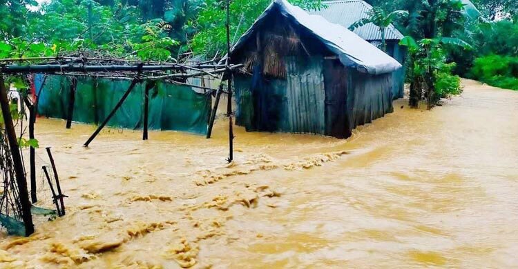  বন্যায় মৃতের সংখ্যা বেড়ে ৩১