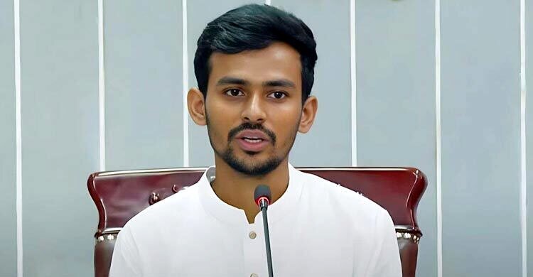  ৩১ ডিসেম্বর নিয়ে যা বললেন আসিফ মাহমুদ