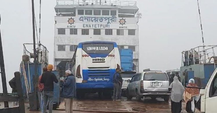  ১১ ঘণ্টা পর দৌলতদিয়া-পাটুরিয়ায় ফেরি চলাচল স্বাভাবিক