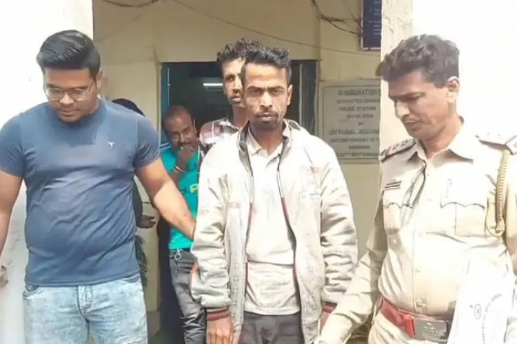 পশ্চিমবঙ্গে আওয়ামী লীগ ‘নেতা’ গ্রেপ্তার