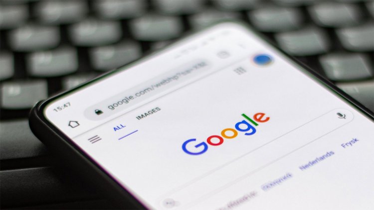 যেসব শব্দ লিখলে অদ্ভুত কাণ্ড ঘটে গুগলে