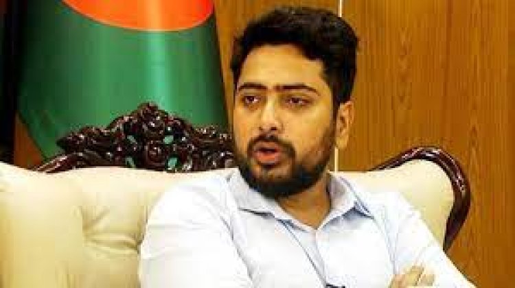 অস্থির পরিস্থিতিতে এ বছর নির্বাচন কঠিন হবে- রয়টার্সকে নাহিদ ইসলাম