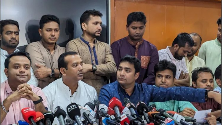 ‘রাজনৈতিক রূপ দেয়ার জন্য ছাত্রদলকে দায়ী করেছেন সারজিস’