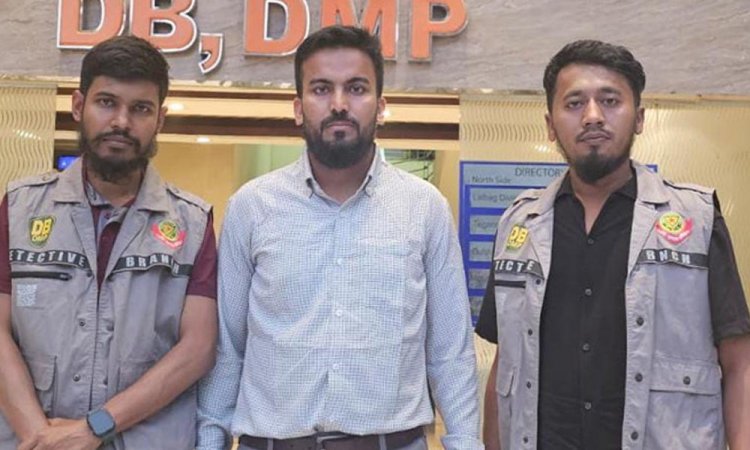 রাস্তায় দাঁড়ানো নারীদের দৌড়ে দৌড়ে পেটানো সেই রাসেল গ্রেপ্তার
