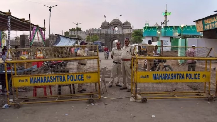 আওরঙ্গজেবের সমাধিকে বাবরি মসজিদের মতো ধ্বংসের হুঁশিয়ারি হিন্দু সংগঠনের